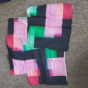 Set of 4 matching throw pillow covers nwot